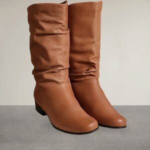 Women Vintage Leather Tan Slouch Boots By Liz and Co. Size 10M